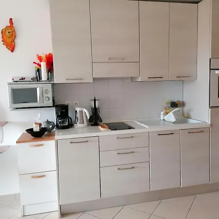 Appartement Residence Les Eucalyptus LʼÎle-Rousse Buitenkant foto