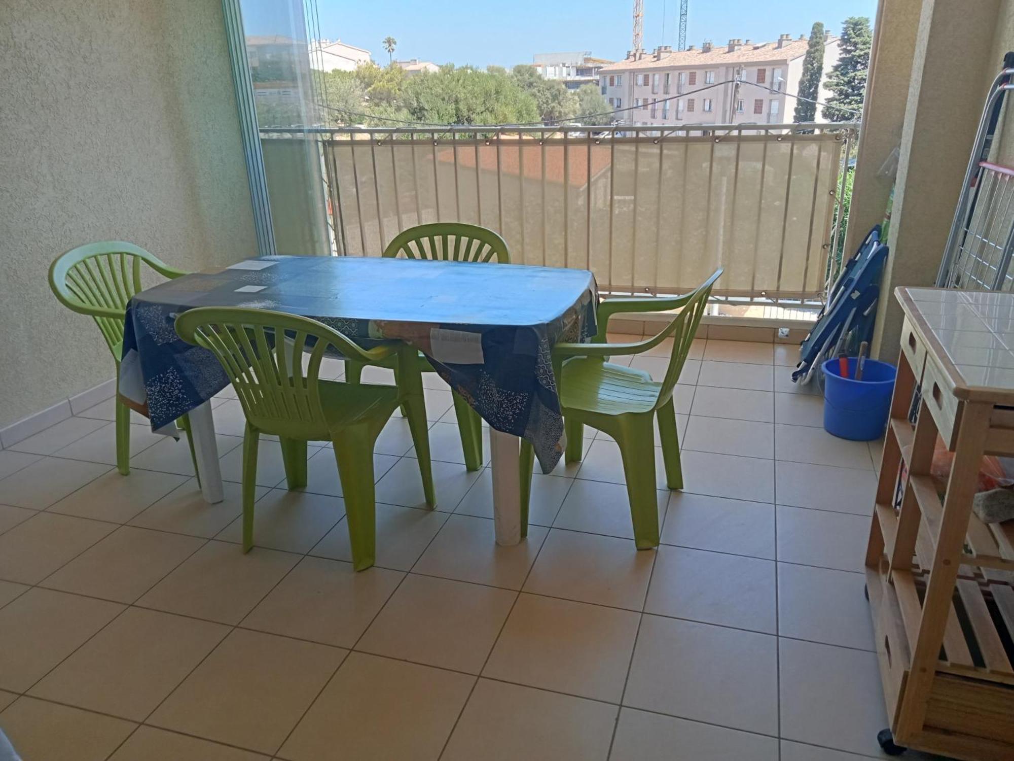 Les Eucalyptus Apartment *